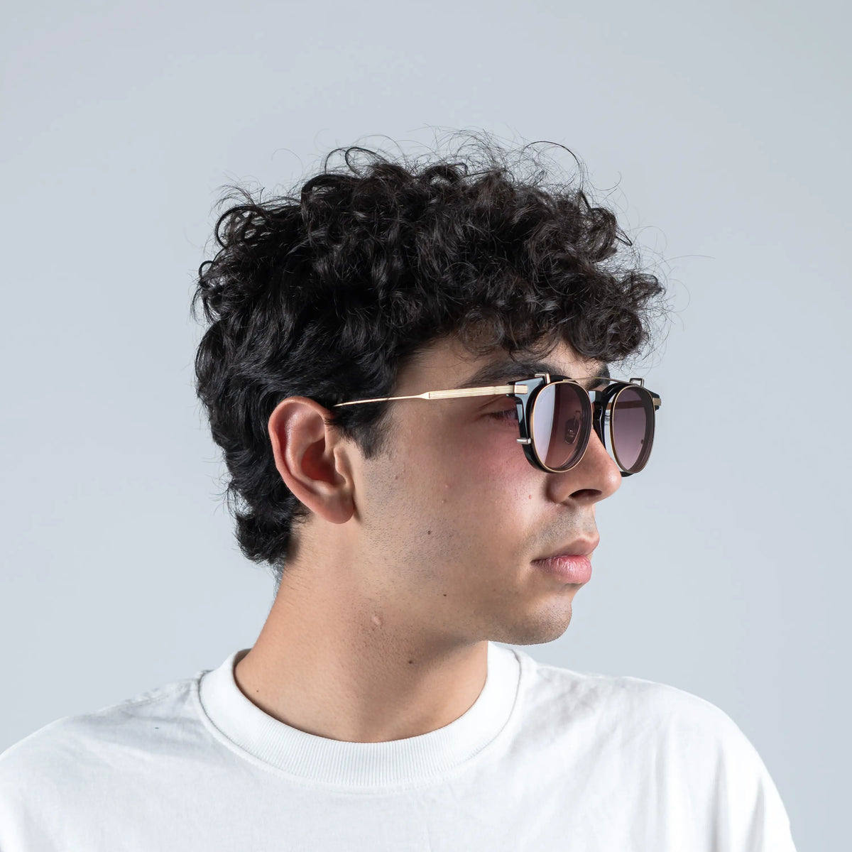 LUNARO, BLACK AND GOLD / DARK RASPBERRY LENS, lifestyle image 23
