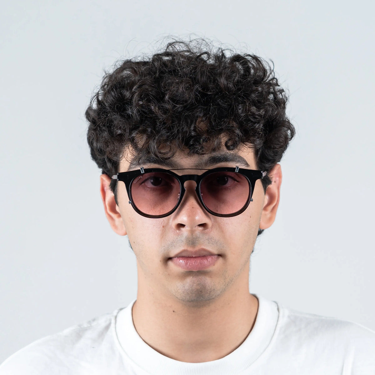 LUNARO, BLACK / DARK RASPBERRY LENS, lifestyle image 13