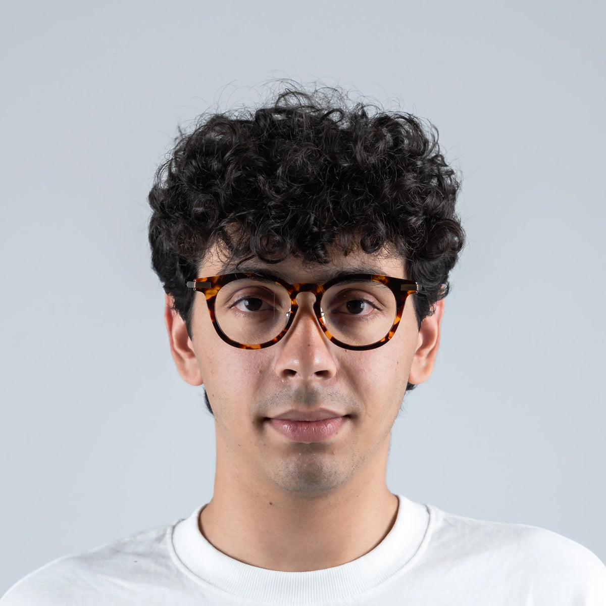 LUNARO, TORTOISESHELL / DARK RASPBERRY LENS, lifestyle image 20